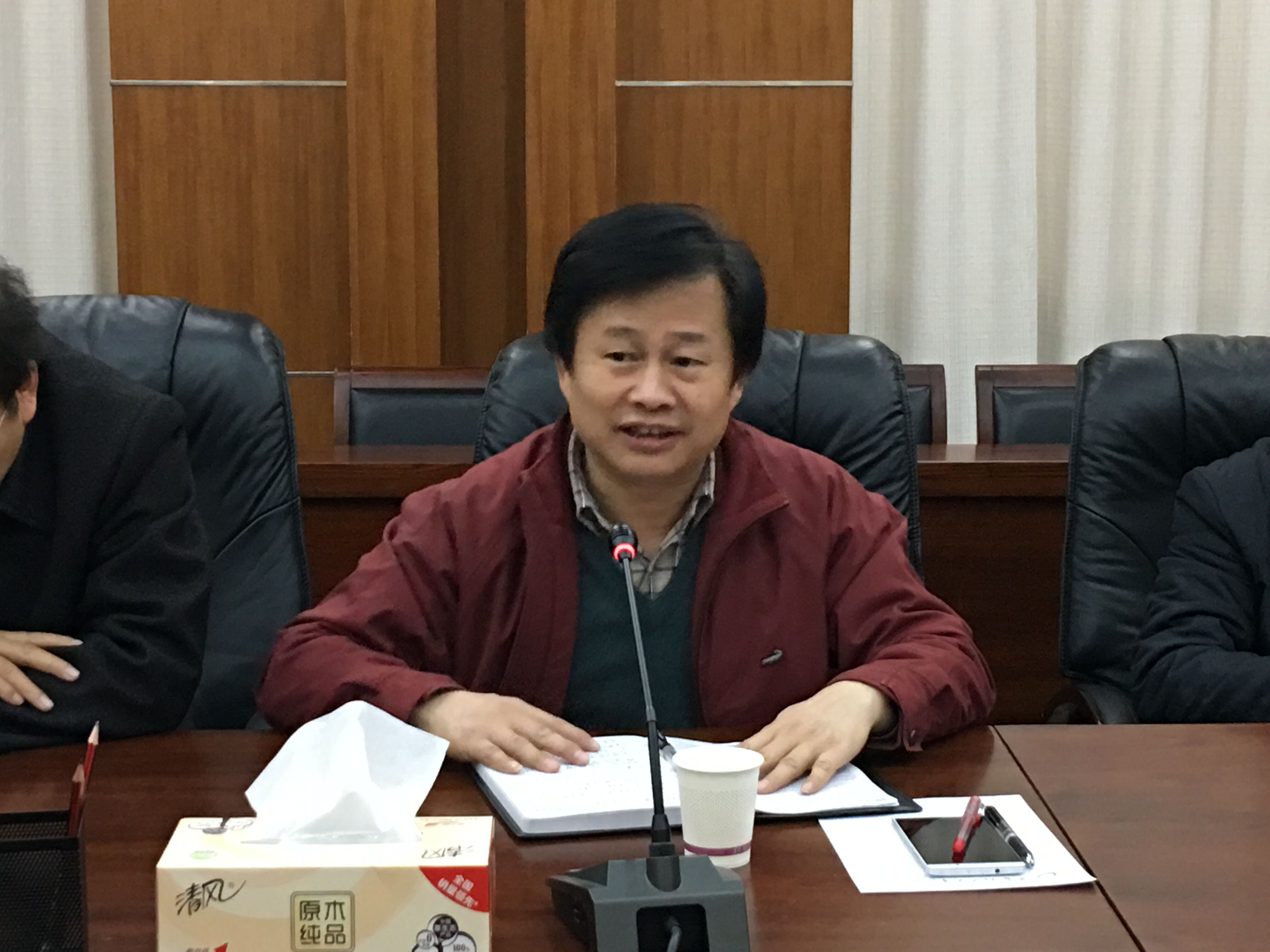 华灯鑫.jpg